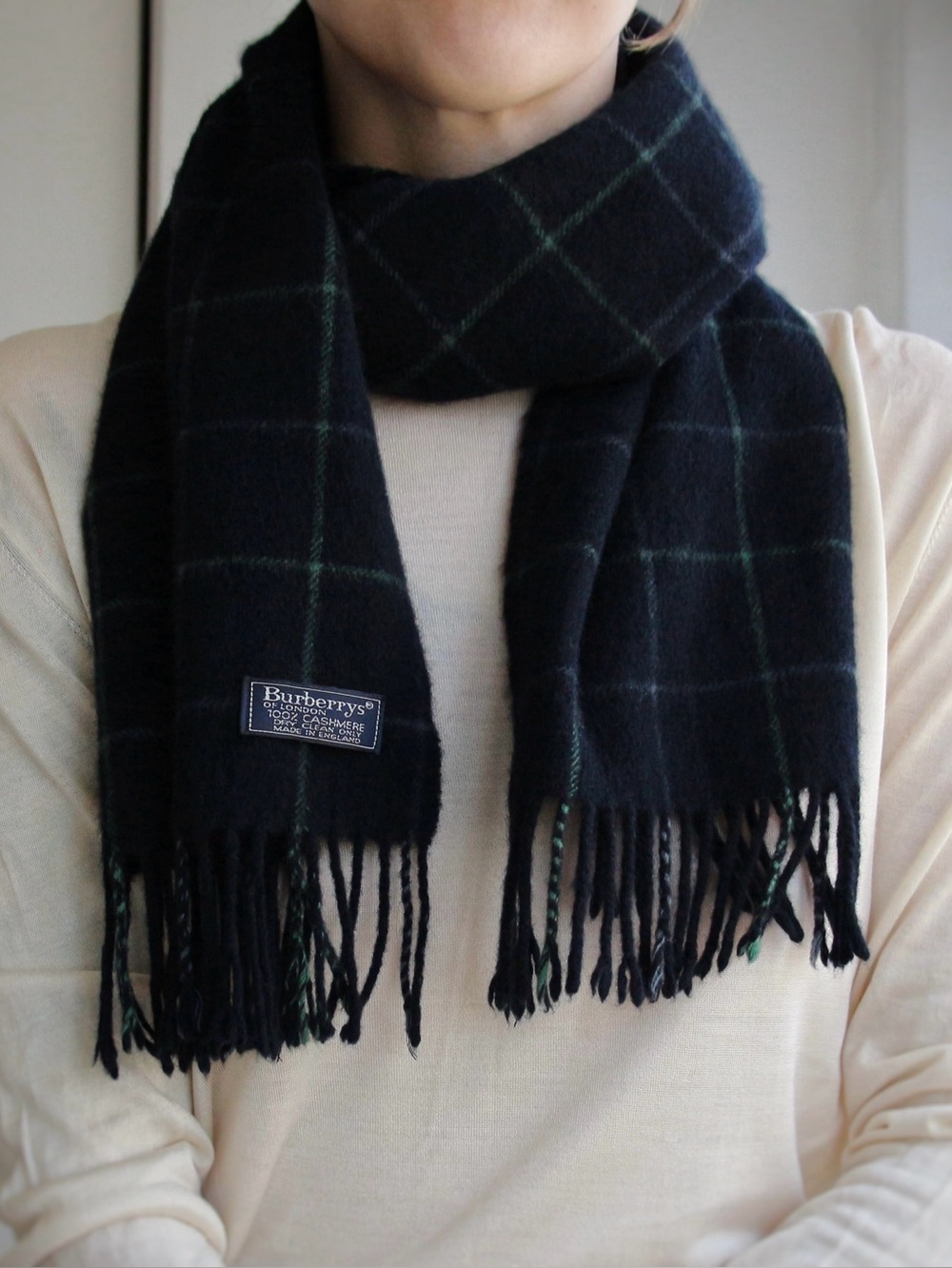 Pre-1999 Burberrys Cashmere Window Pane Muffler Scarf - Picture 1 of 6